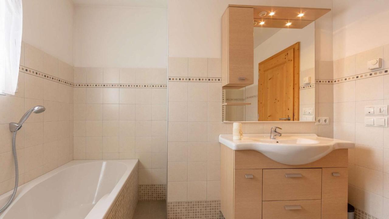 Agriturism Gscnara Apartment San Martino in Badia Ngoại thất bức ảnh