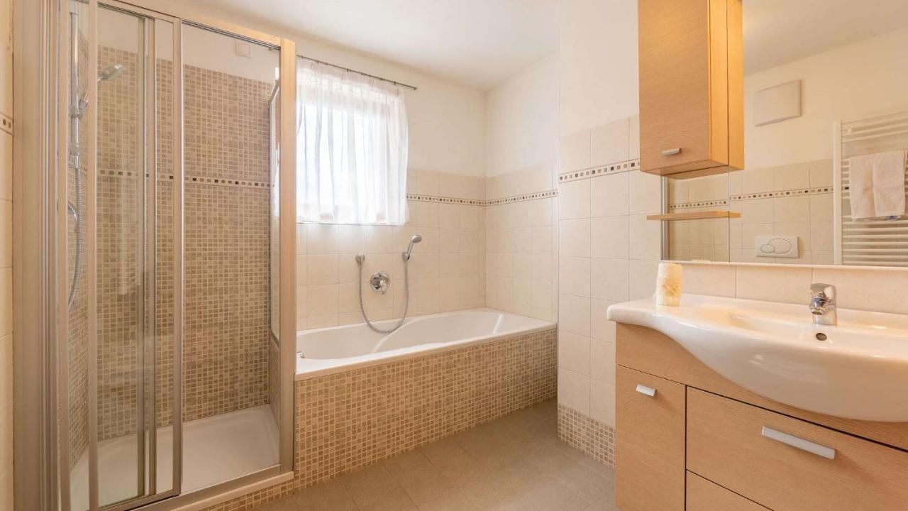 Agriturism Gscnara Apartment San Martino in Badia Ngoại thất bức ảnh